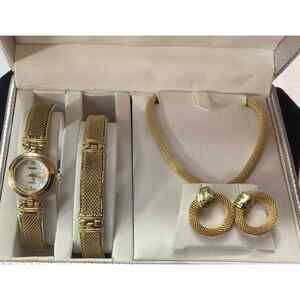 Gruen Gift Set with watch bracelet earrings Gold Tone
